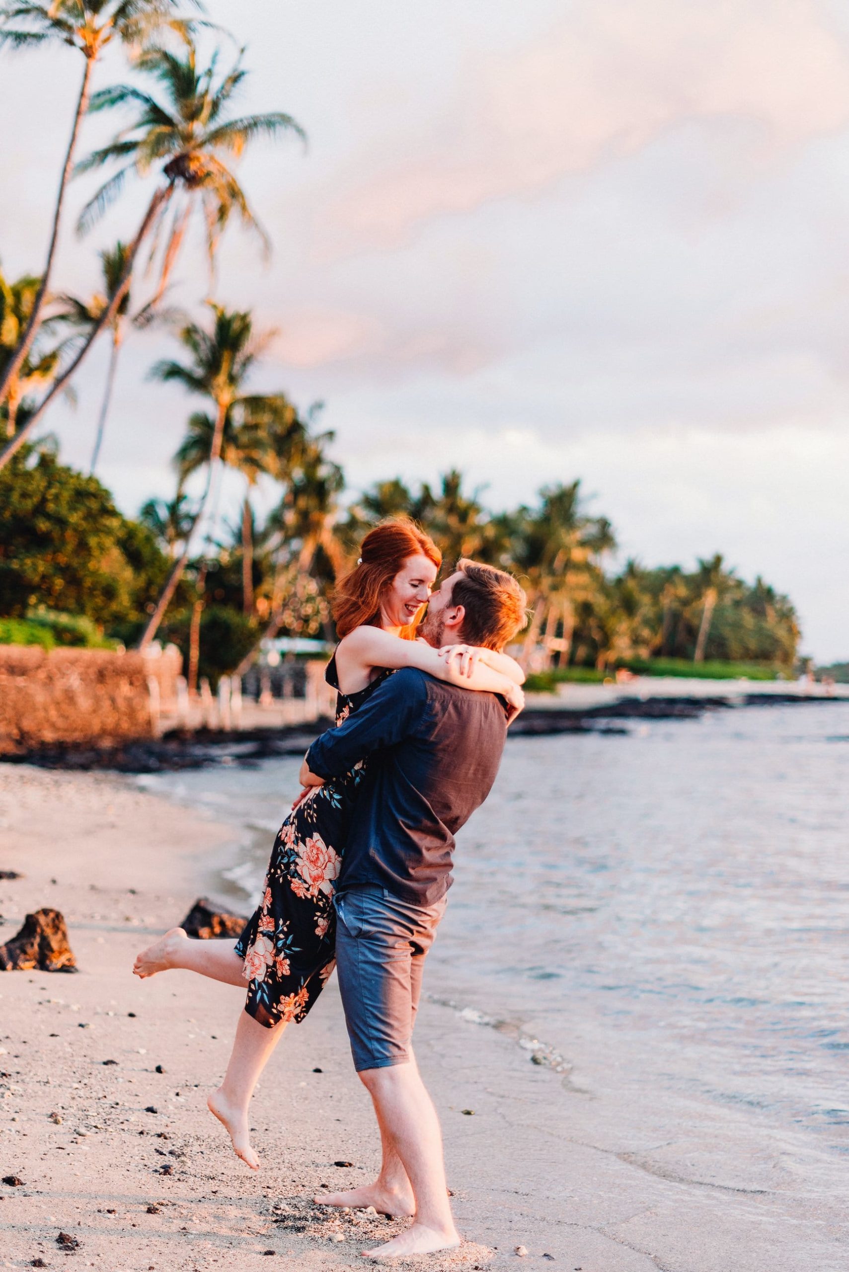 Engagement-Vacation-Hawaii-Sunset-Photographer-11.jpg