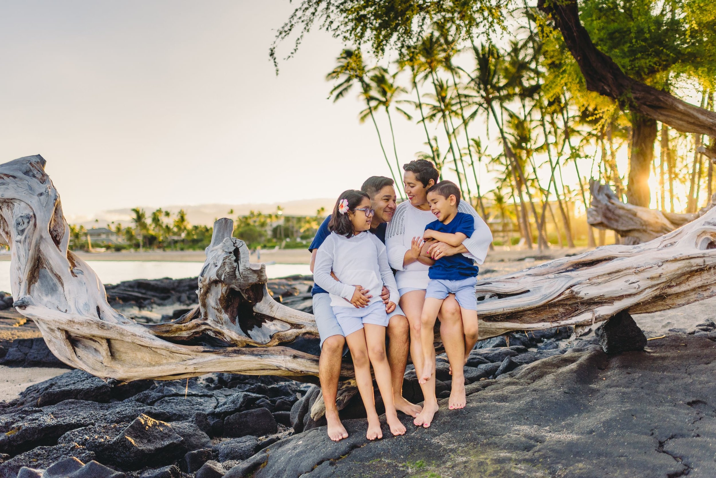 Waikoloa-Beach-Sunrise-Family-Photographer10-1.jpg