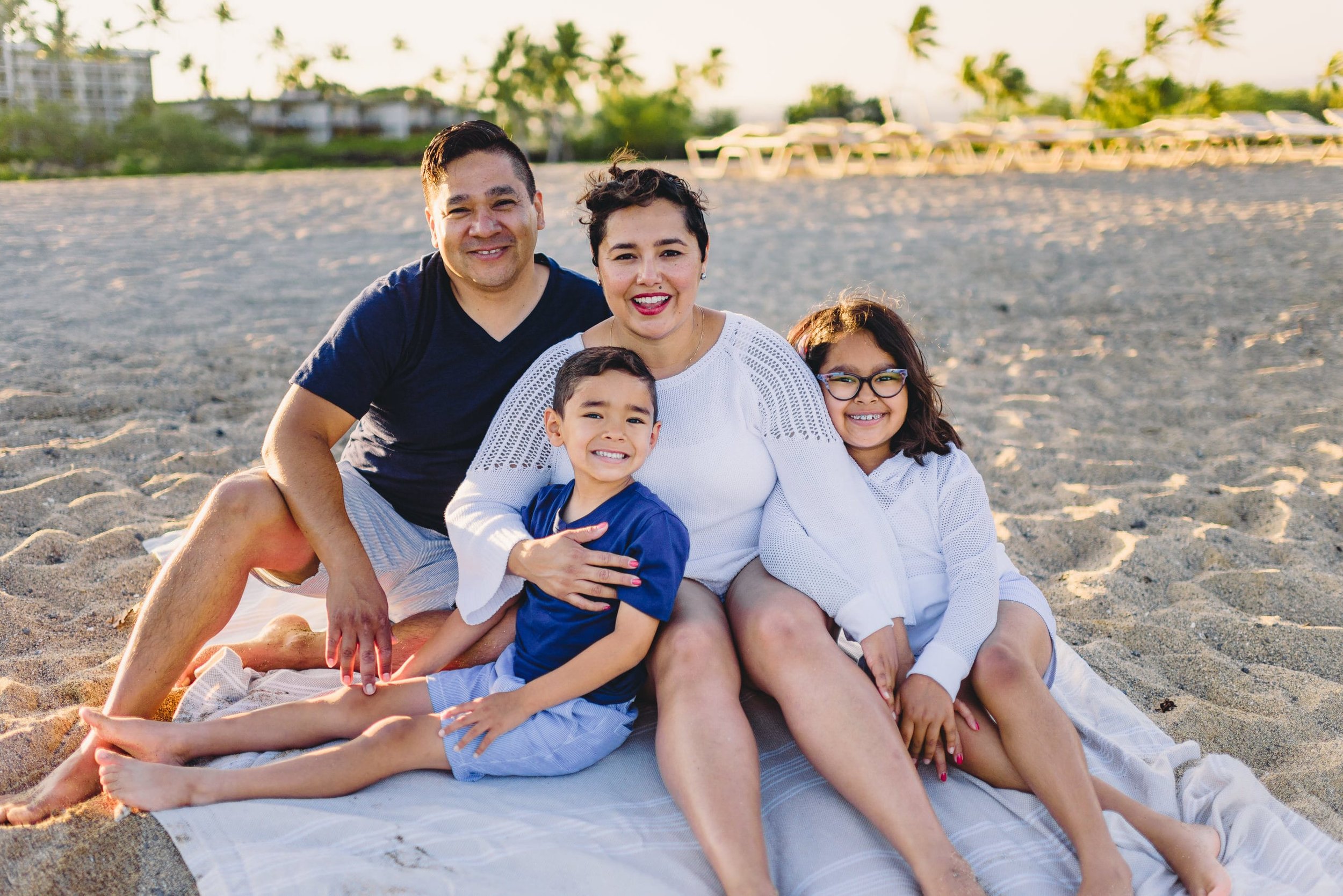 Waikoloa-Beach-Sunrise-Family-Photographer16-1.jpg