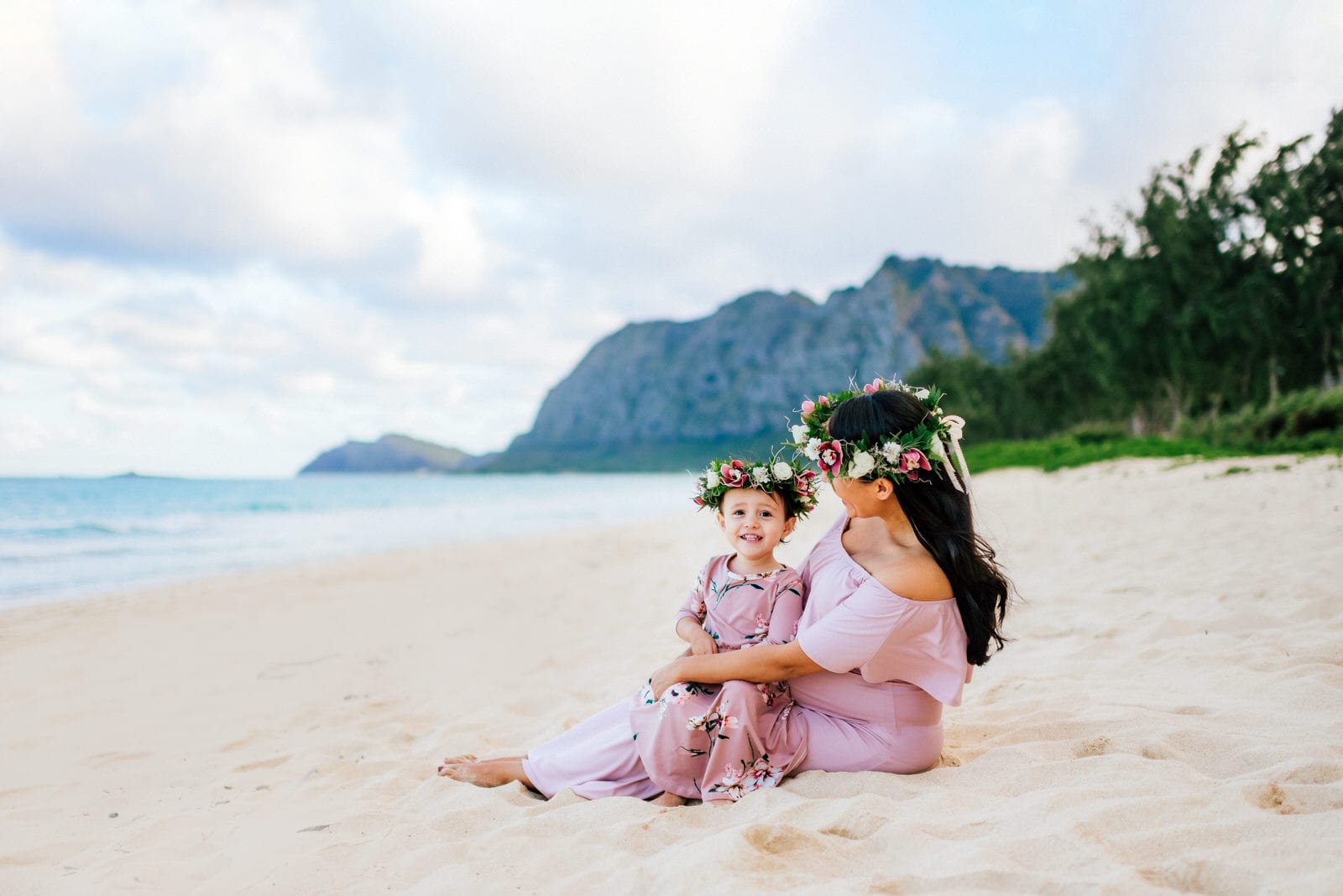 Oahu-Maternity-Photographer-Love-Haku-Flower-Crown-Water-1.jpg