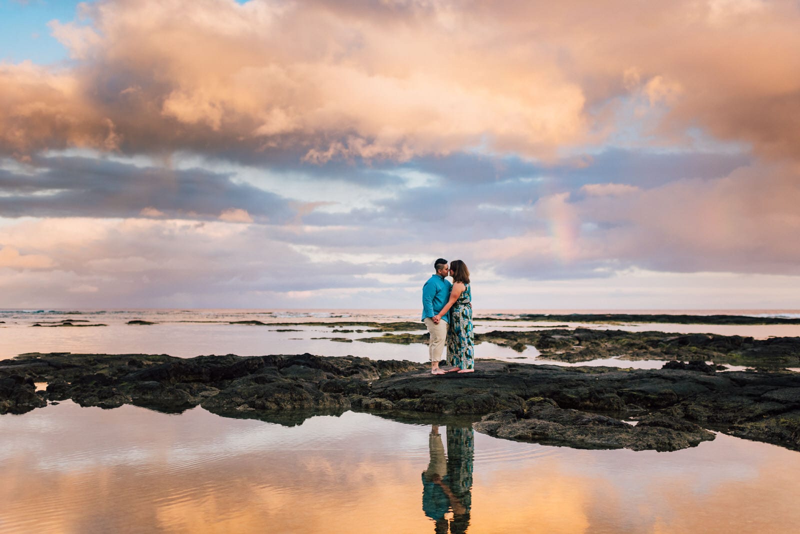 hawaii-photographer-lgbt-sunrise-honeymoon-6.jpg