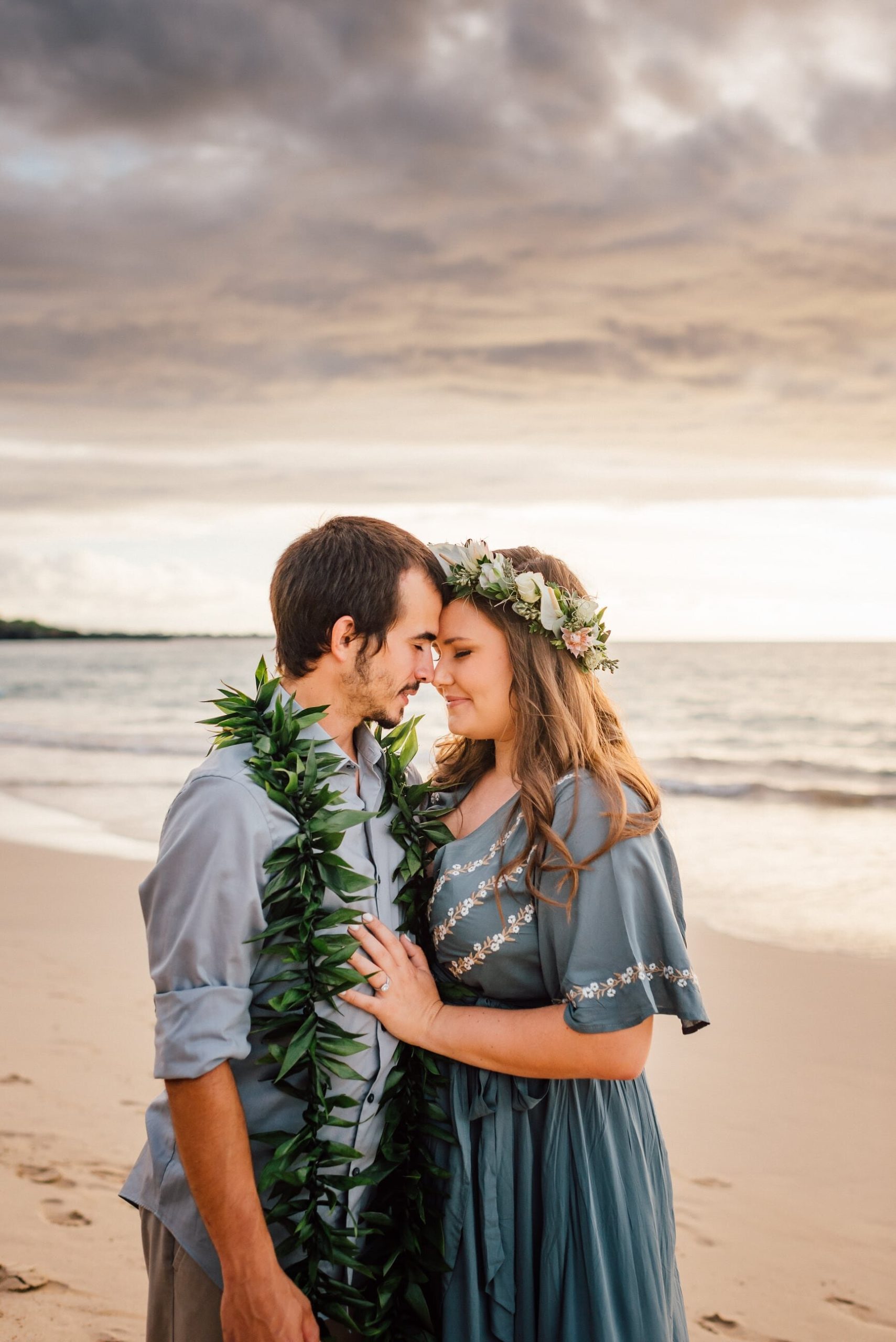 hawaiian-tropical-honeymoon-photographers-best-1.jpg