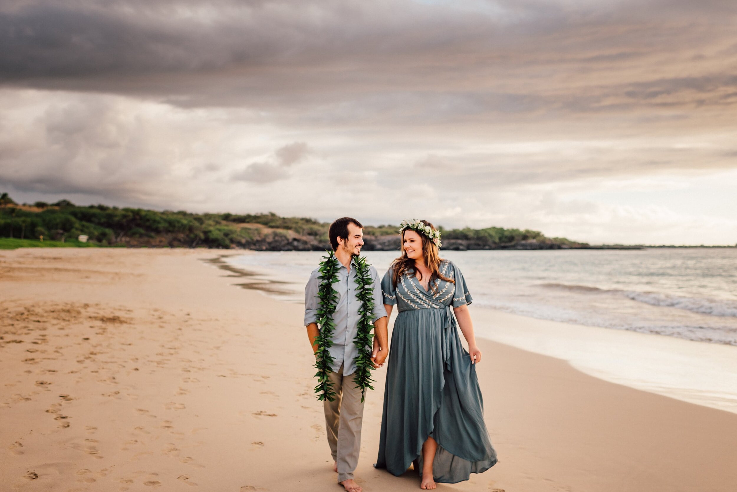hawaiian-tropical-honeymoon-photographers-best-4.jpg