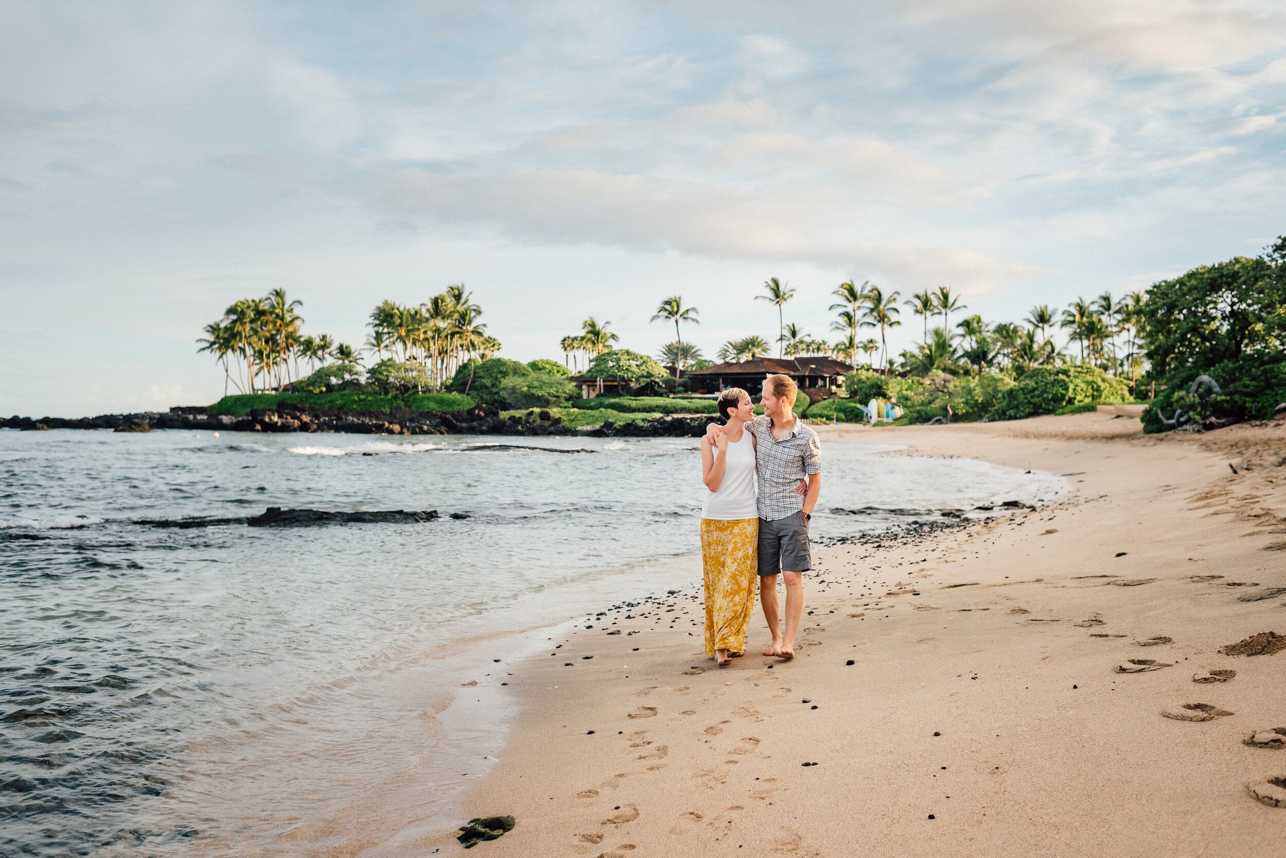 kona-photographer-family-sunrise-hawaii-17.jpg