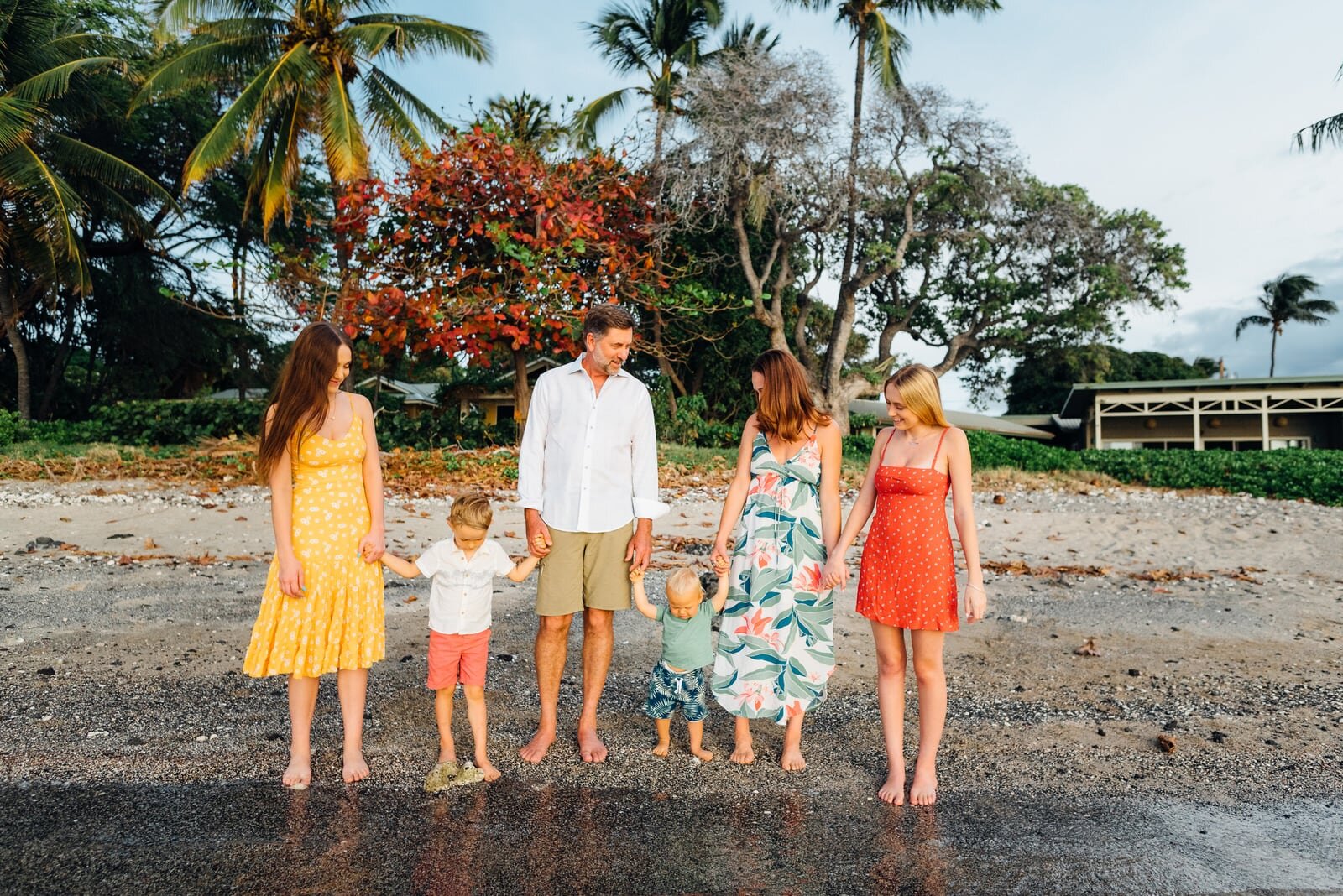 Hawaii-Family-Photographers-Beach-19.jpg