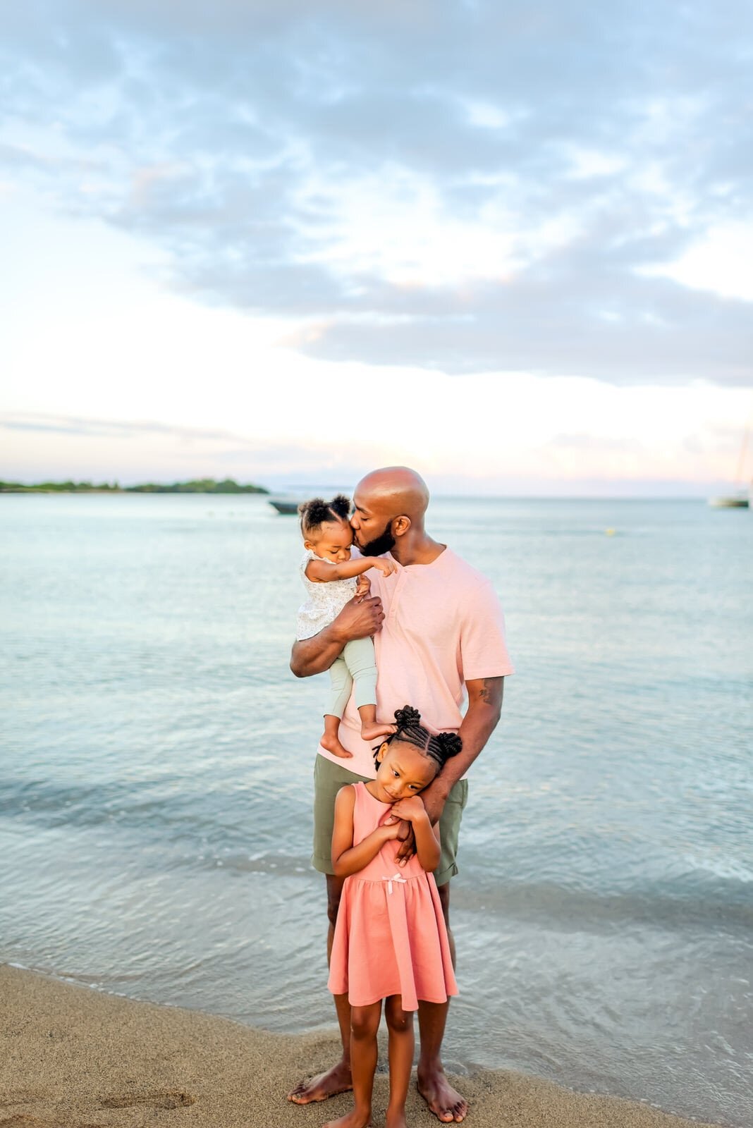 beautiful-black-family-hawaii-vacation-photographers-16.jpg