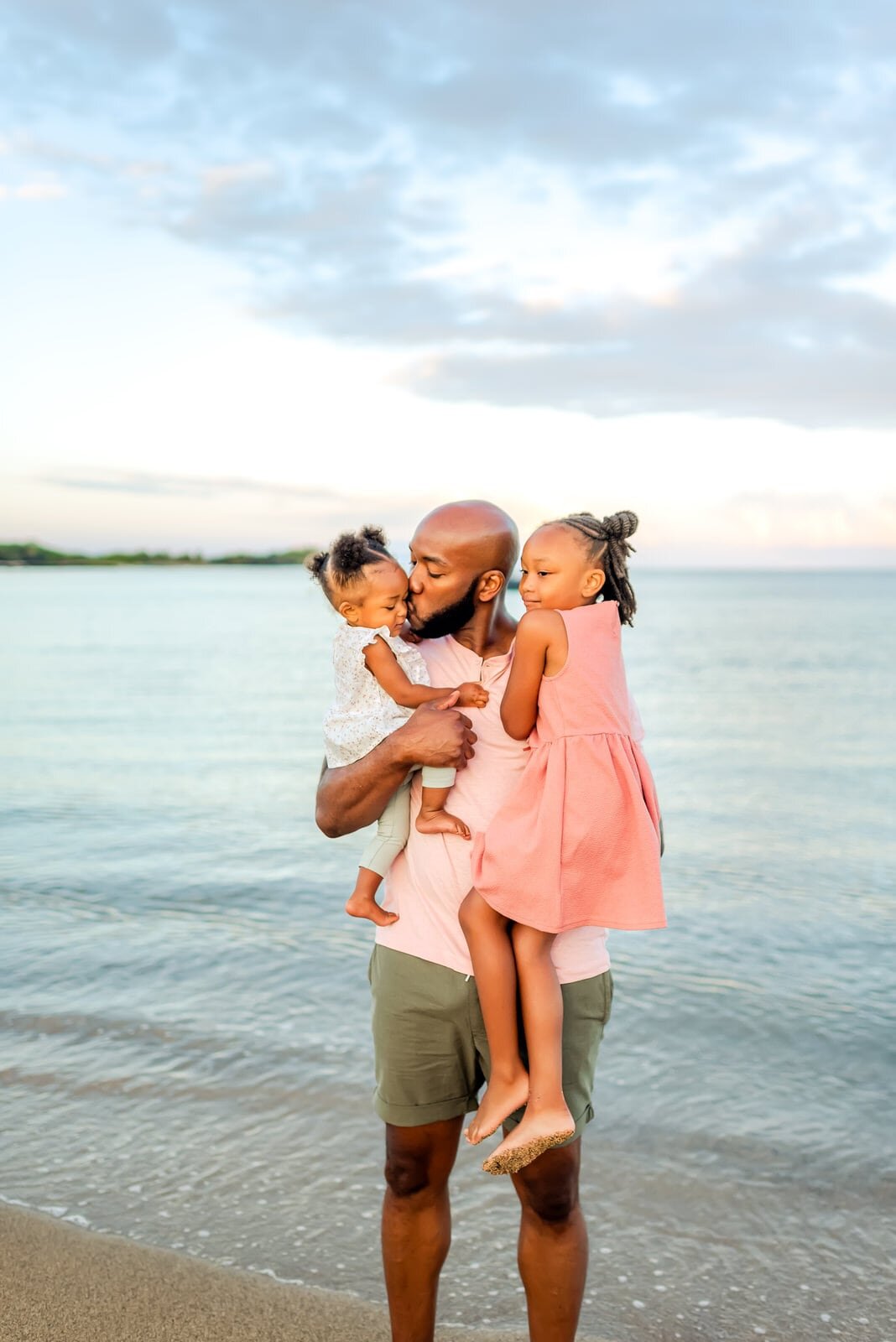beautiful-black-family-hawaii-vacation-photographers-18.jpg