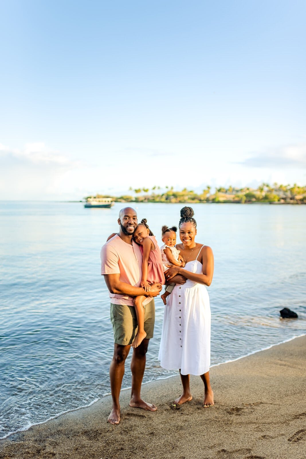 beautiful-black-family-hawaii-vacation-photographers-39.jpg