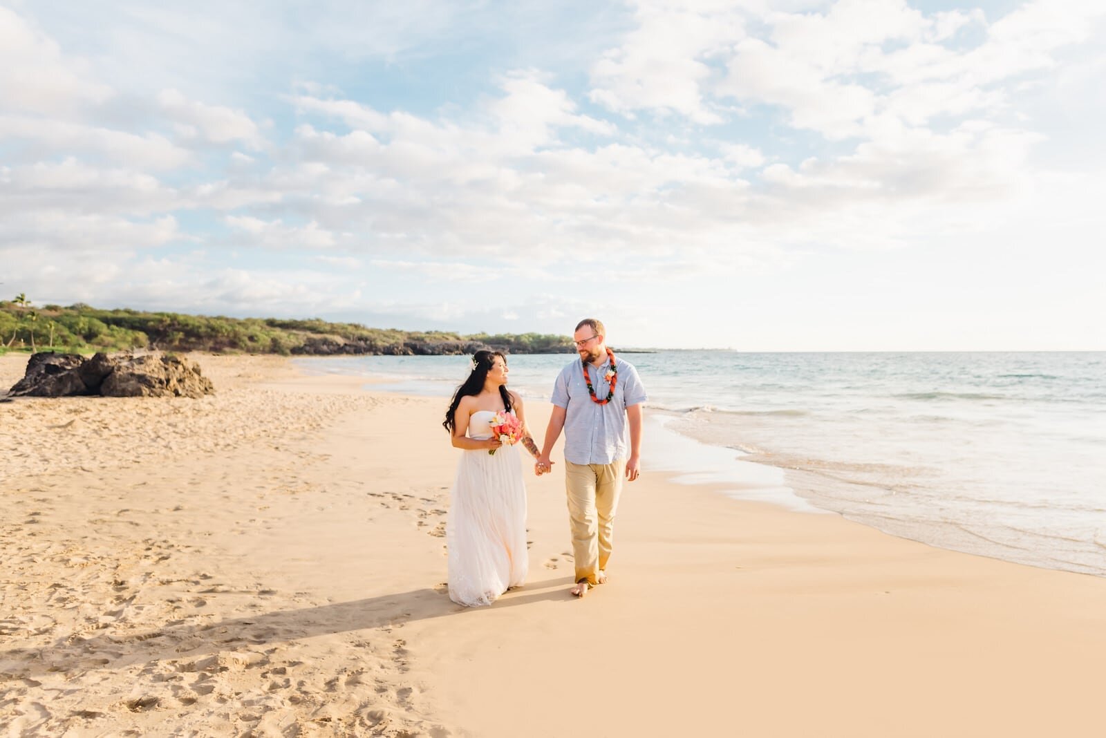 covid-wedding-reschedule-hawaii-honeymoon-photographers-2.jpg