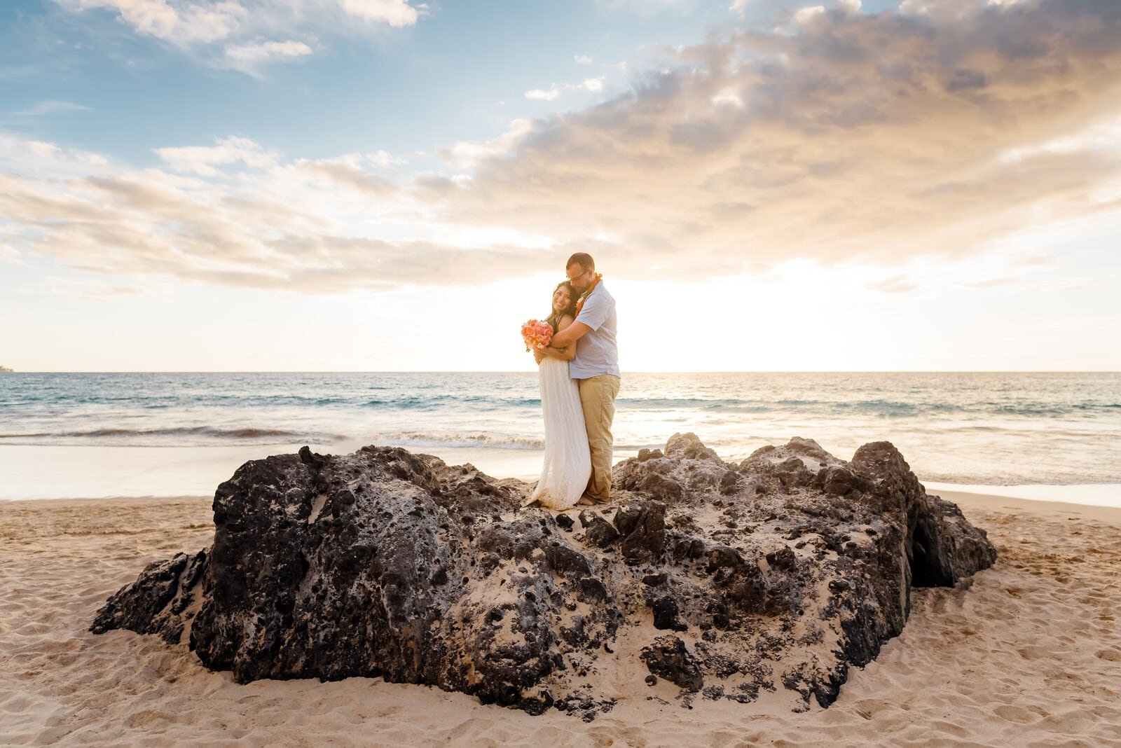 covid-wedding-reschedule-hawaii-honeymoon-photographers-9.jpg