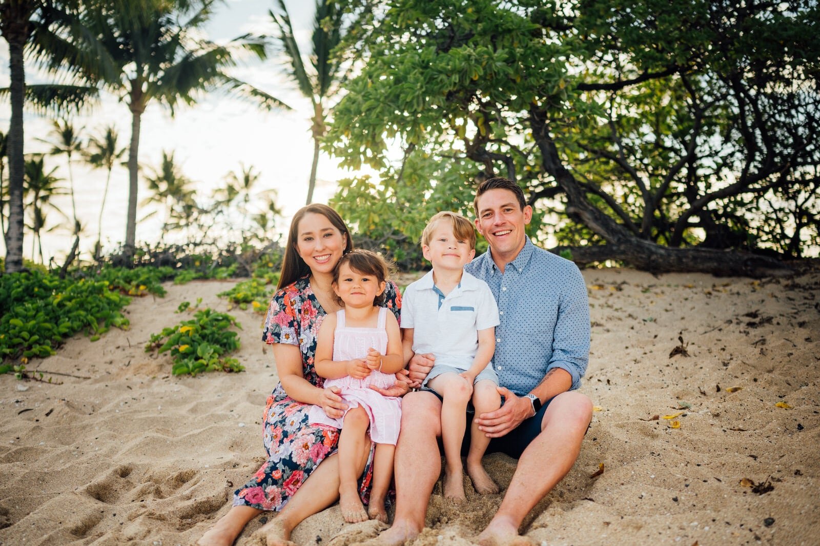 family-reunion-hawaii-vacation-covid-kona-photographers-24.jpg