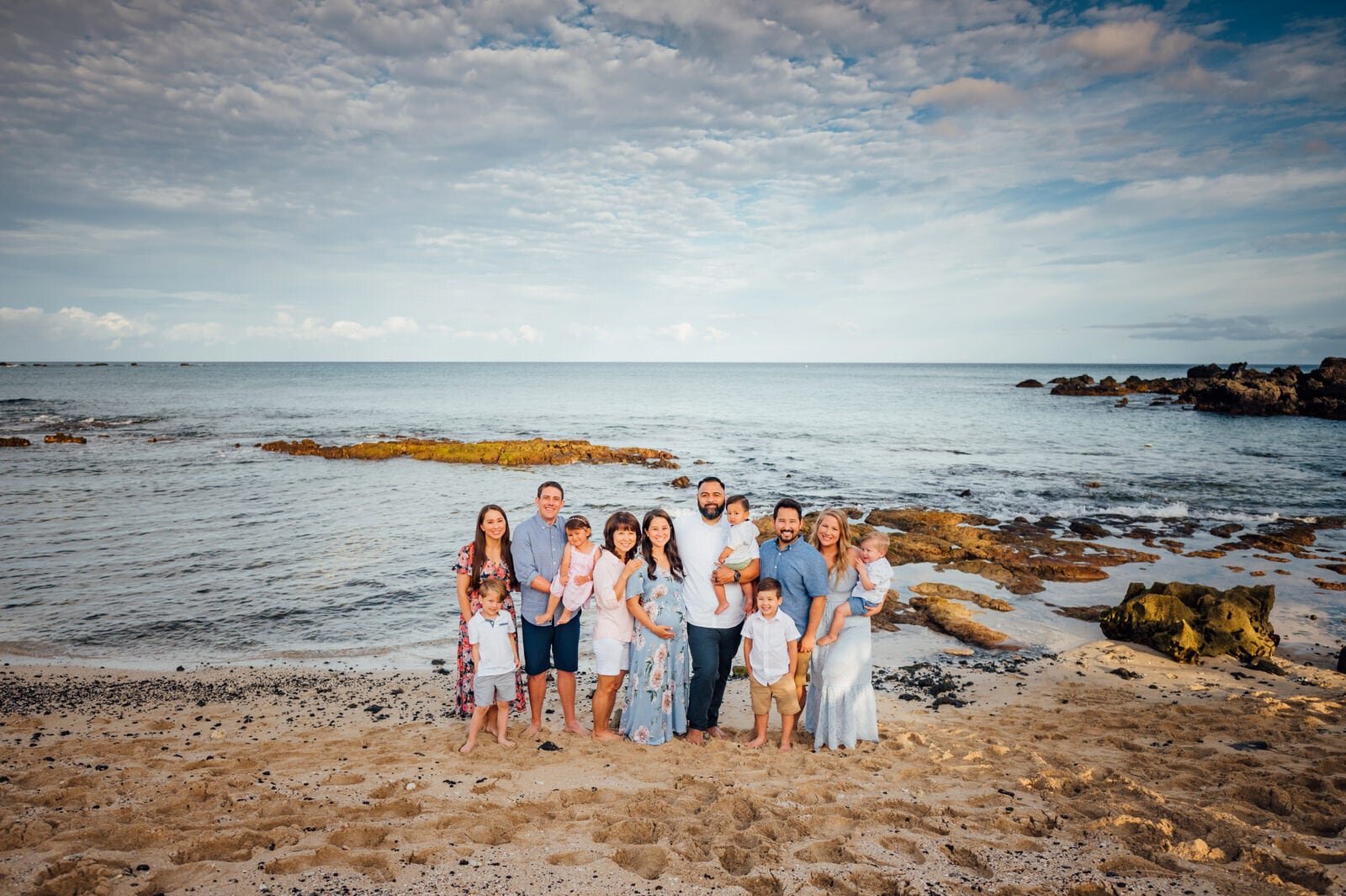 family-reunion-hawaii-vacation-covid-kona-photographers-27.jpg