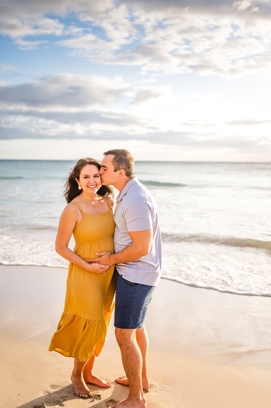golden-sunny-sunset-babymoon-photographers-hawaii-yellow-dress-10.jpg