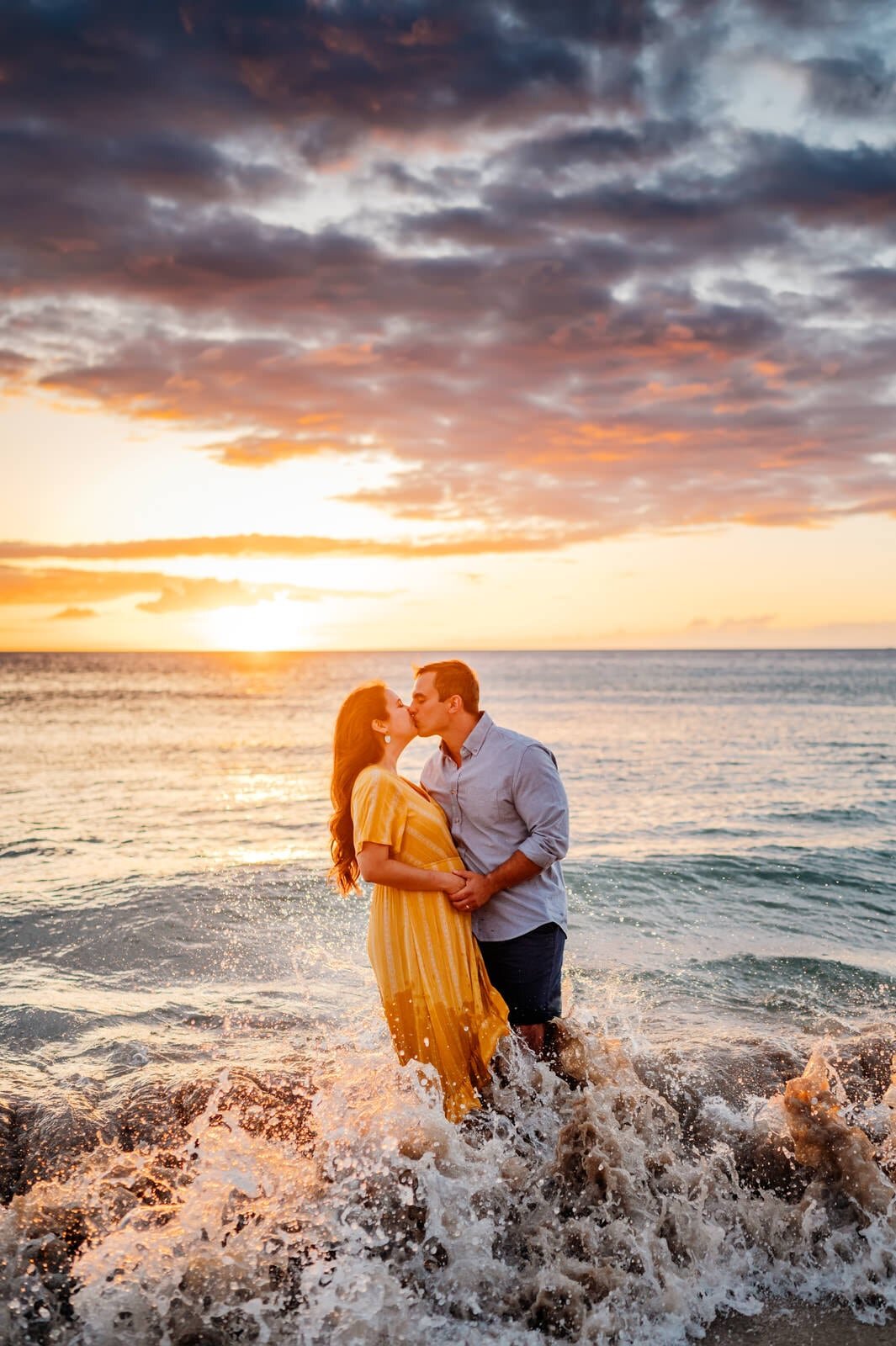 golden-sunny-sunset-babymoon-photographers-hawaii-yellow-dress-31.jpg