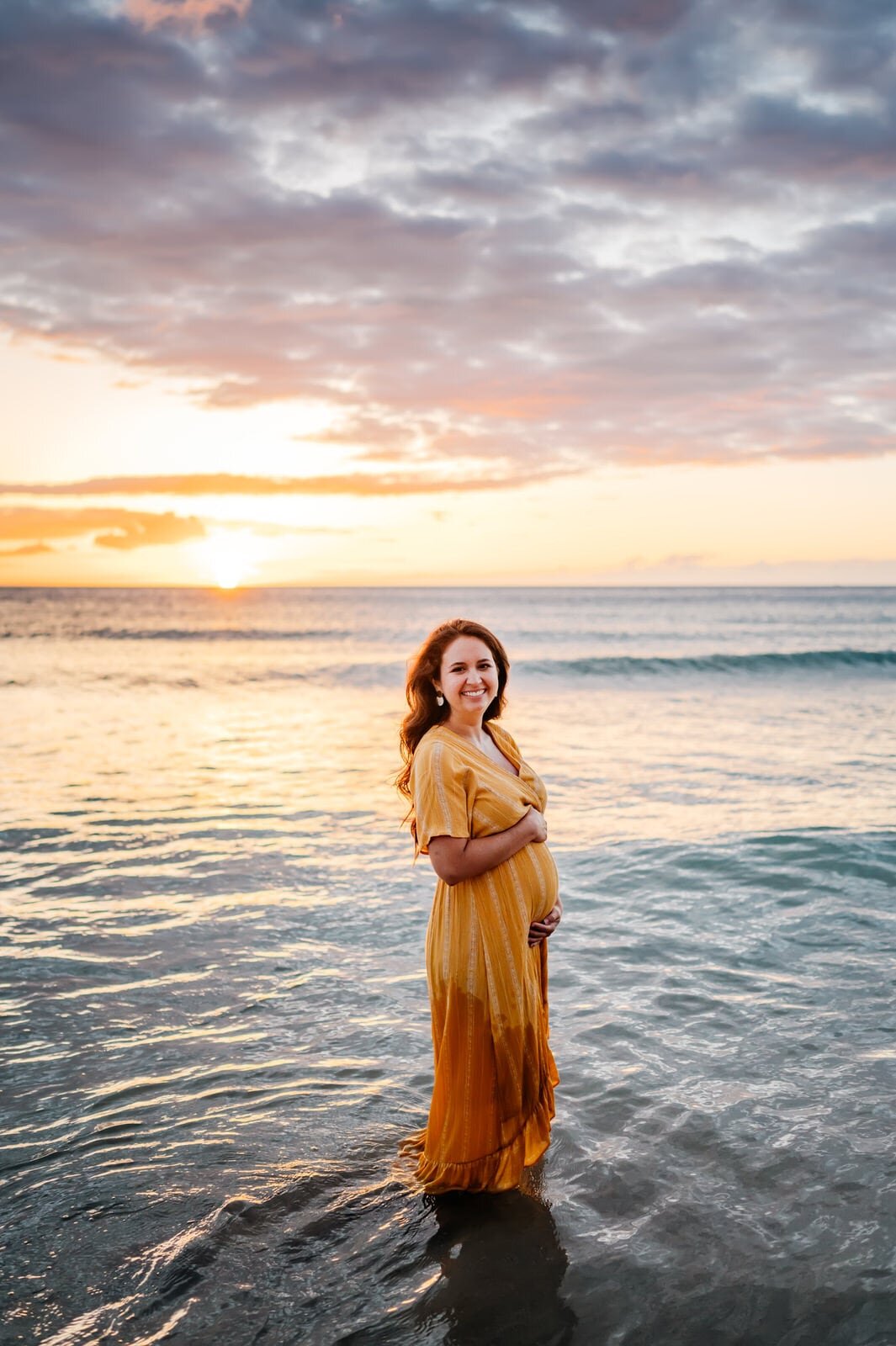 golden-sunny-sunset-babymoon-photographers-hawaii-yellow-dress-32.jpg