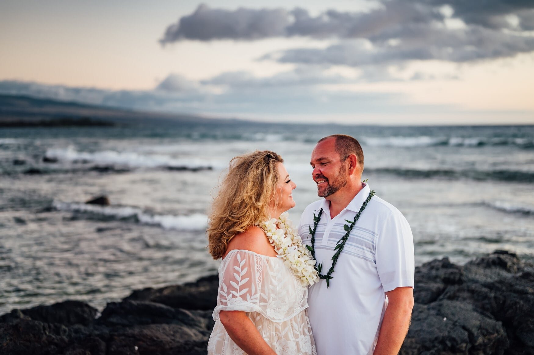 kona-vow-renewal-photographers-family-sunset-hawaii-30.jpg