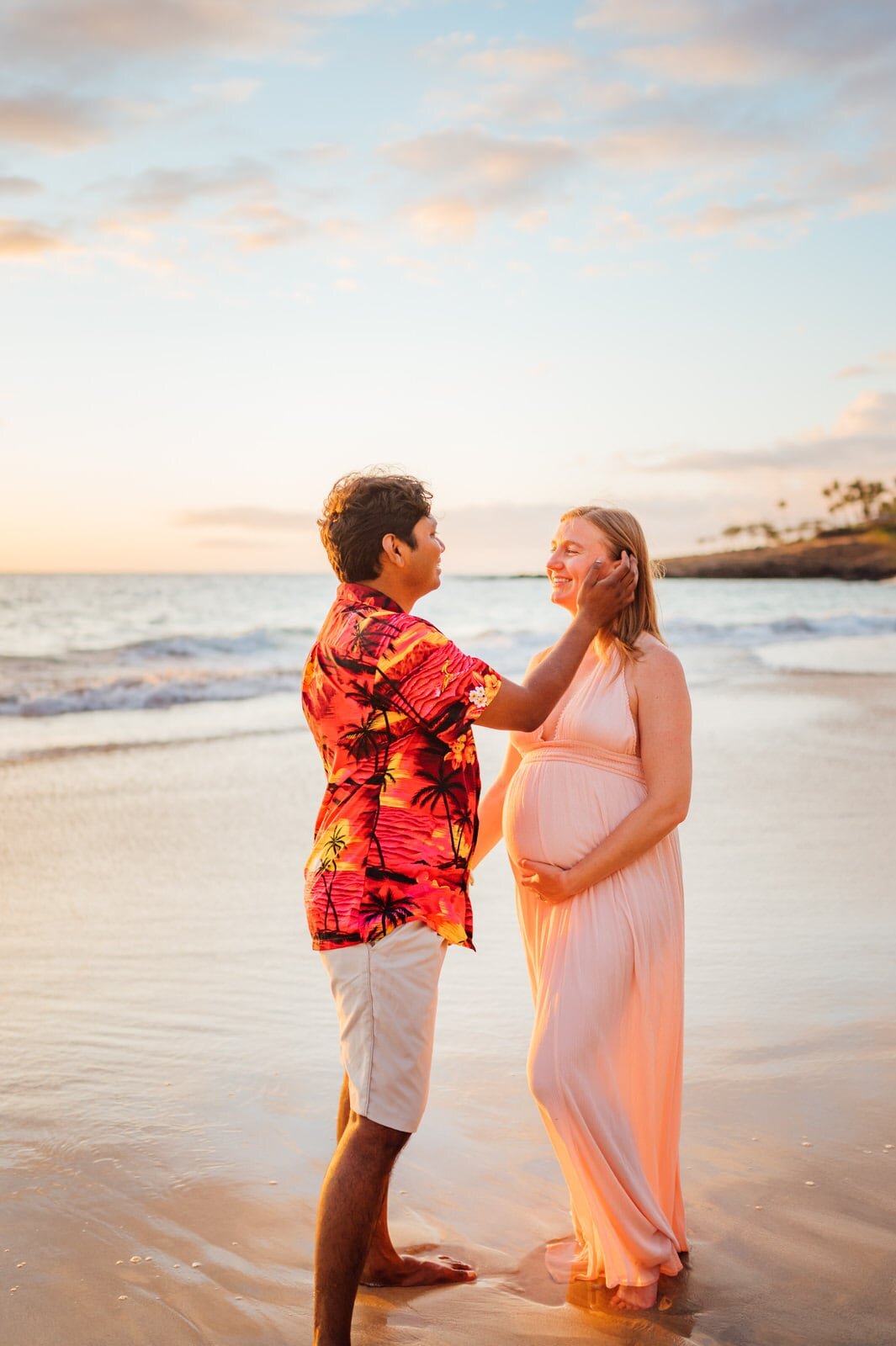 Sunset-kona-maternity-portraits-Big-Island-16.jpg