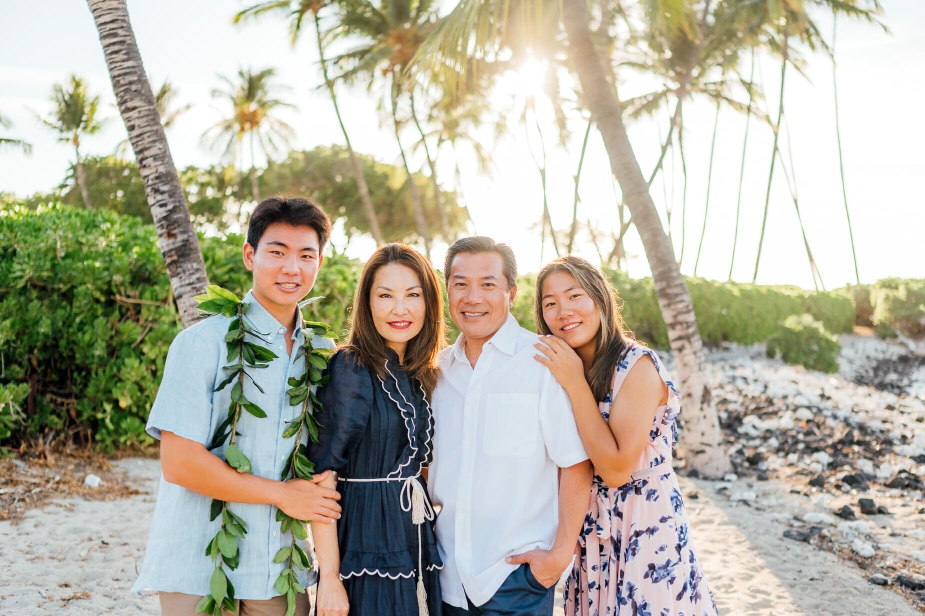 senior-graduation-hawaii-vacation-photographers-3.jpg