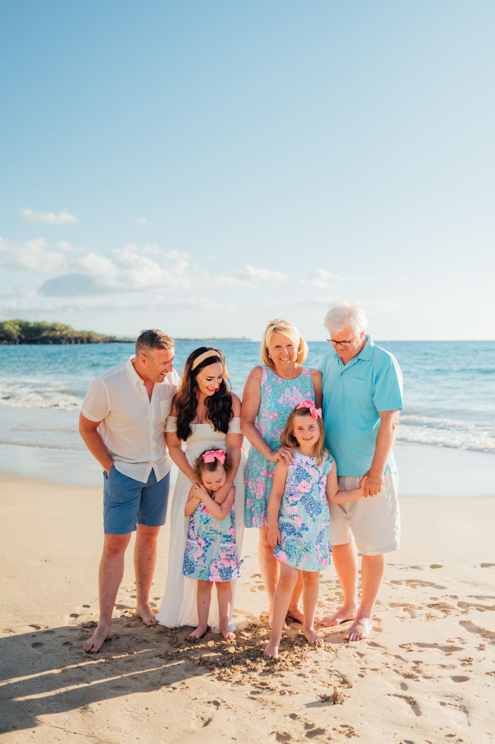 family-photos-outfits-lily-pulitzer-beach-2.jpg