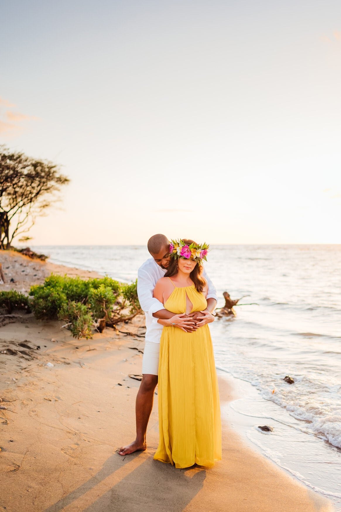 hawaii-maternity-photographers-haku-yellow-dress-21.jpg