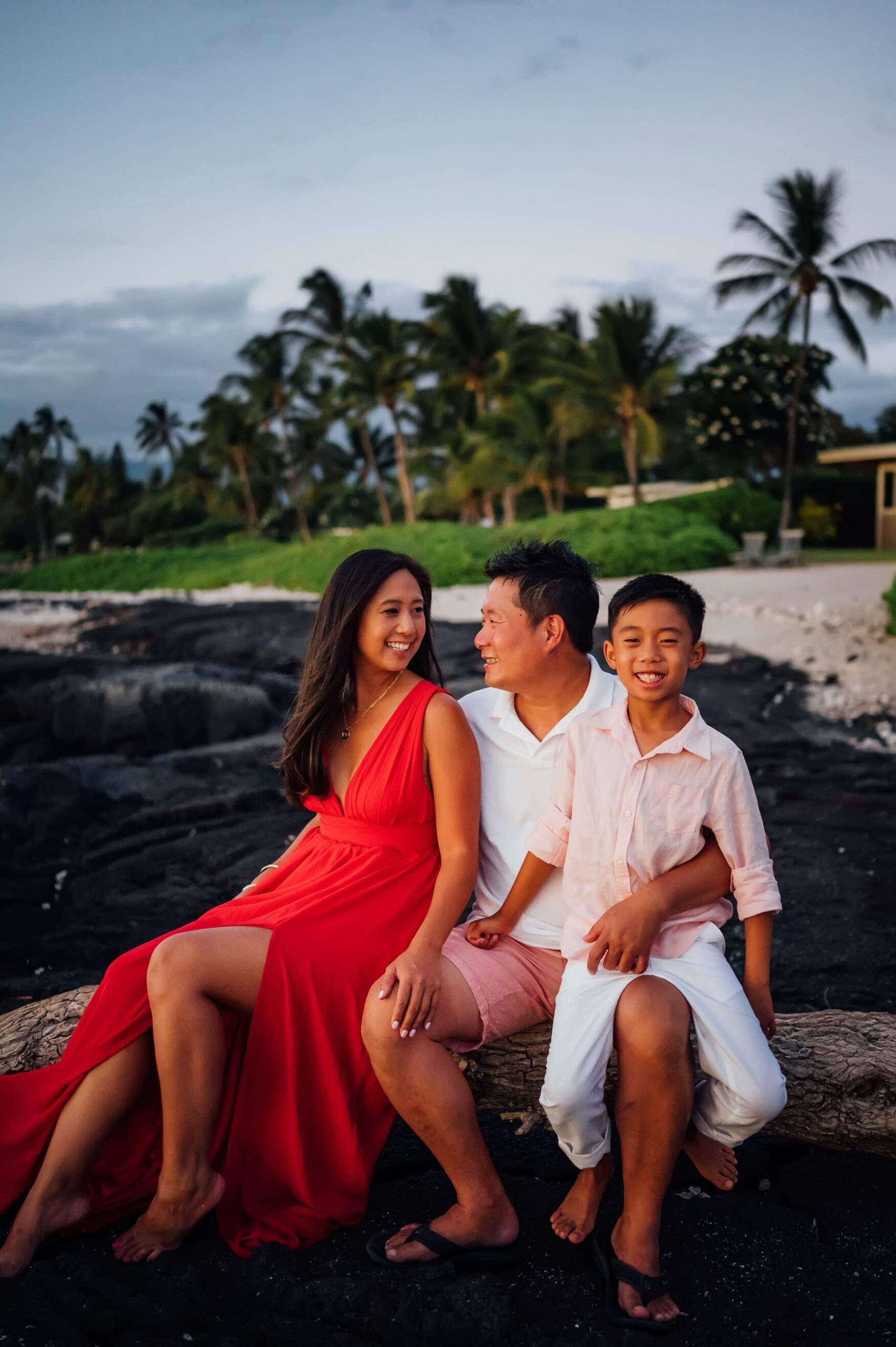 lava-rock-hawaii-family-photographers-kona-28.jpg