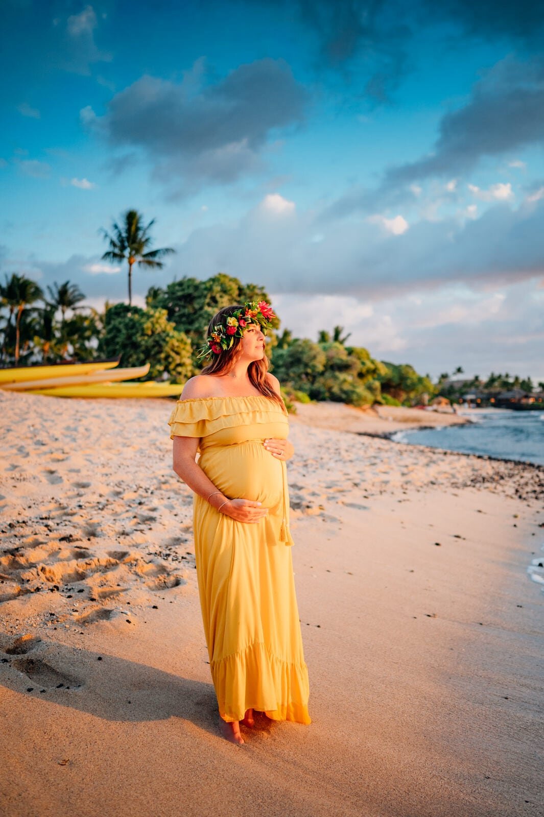 hawaii-maternity-photographers-flower-crown-sunset-hawaii-22.jpg
