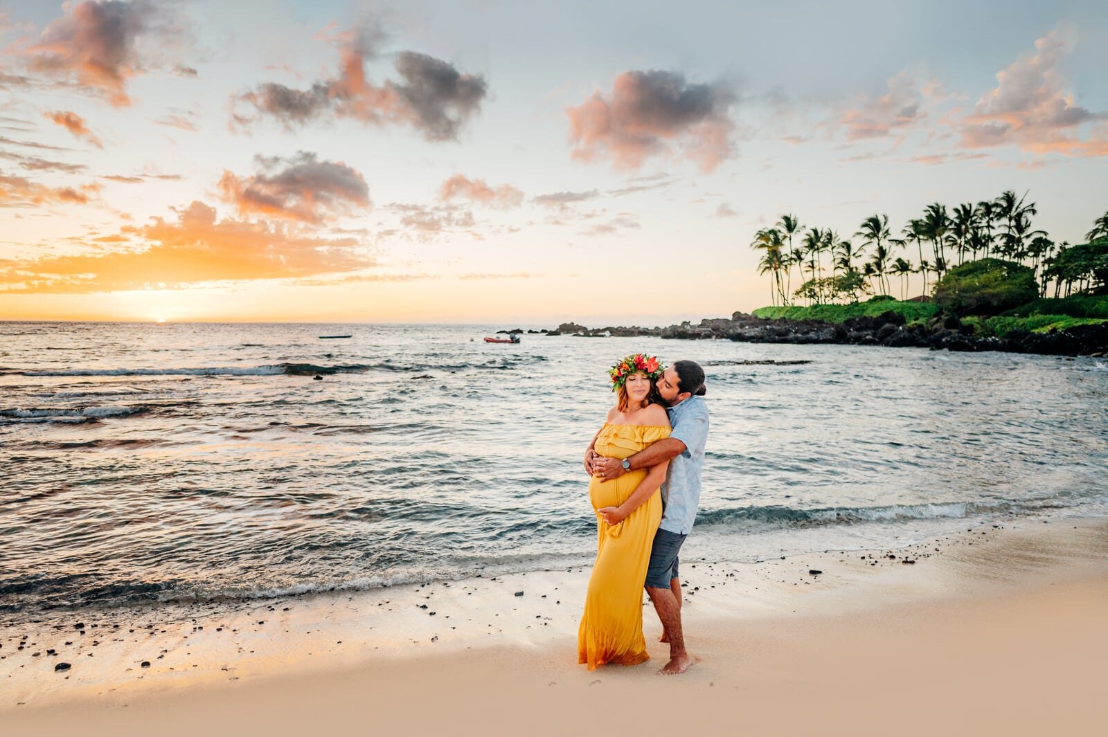 hawaii-maternity-photographers-flower-crown-sunset-hawaii-37.jpg