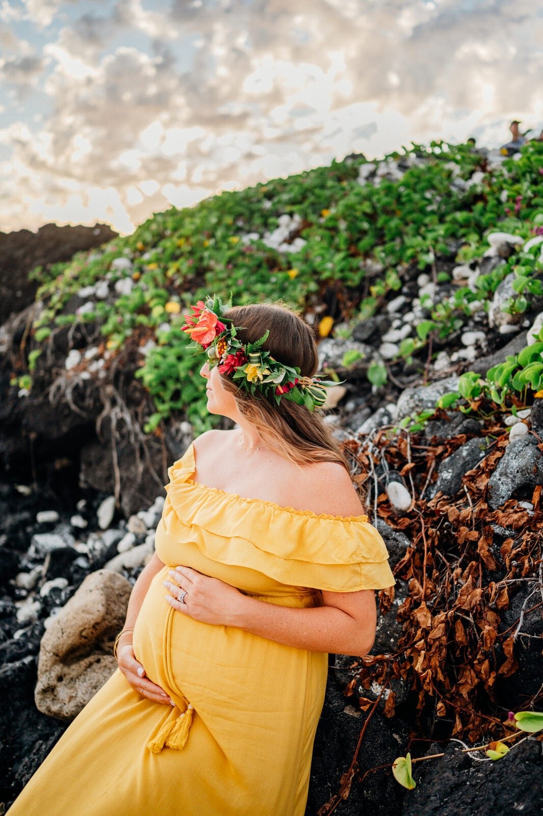hawaii-maternity-photographers-flower-crown-sunset-hawaii-6.jpg