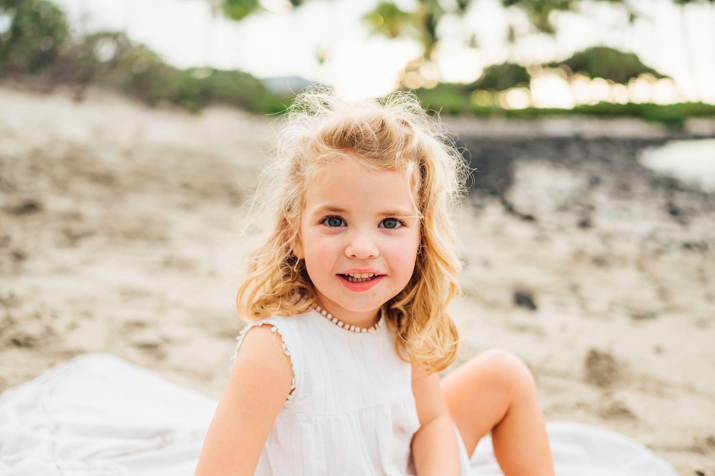 beach-photo-session-outfits-family-20.jpg