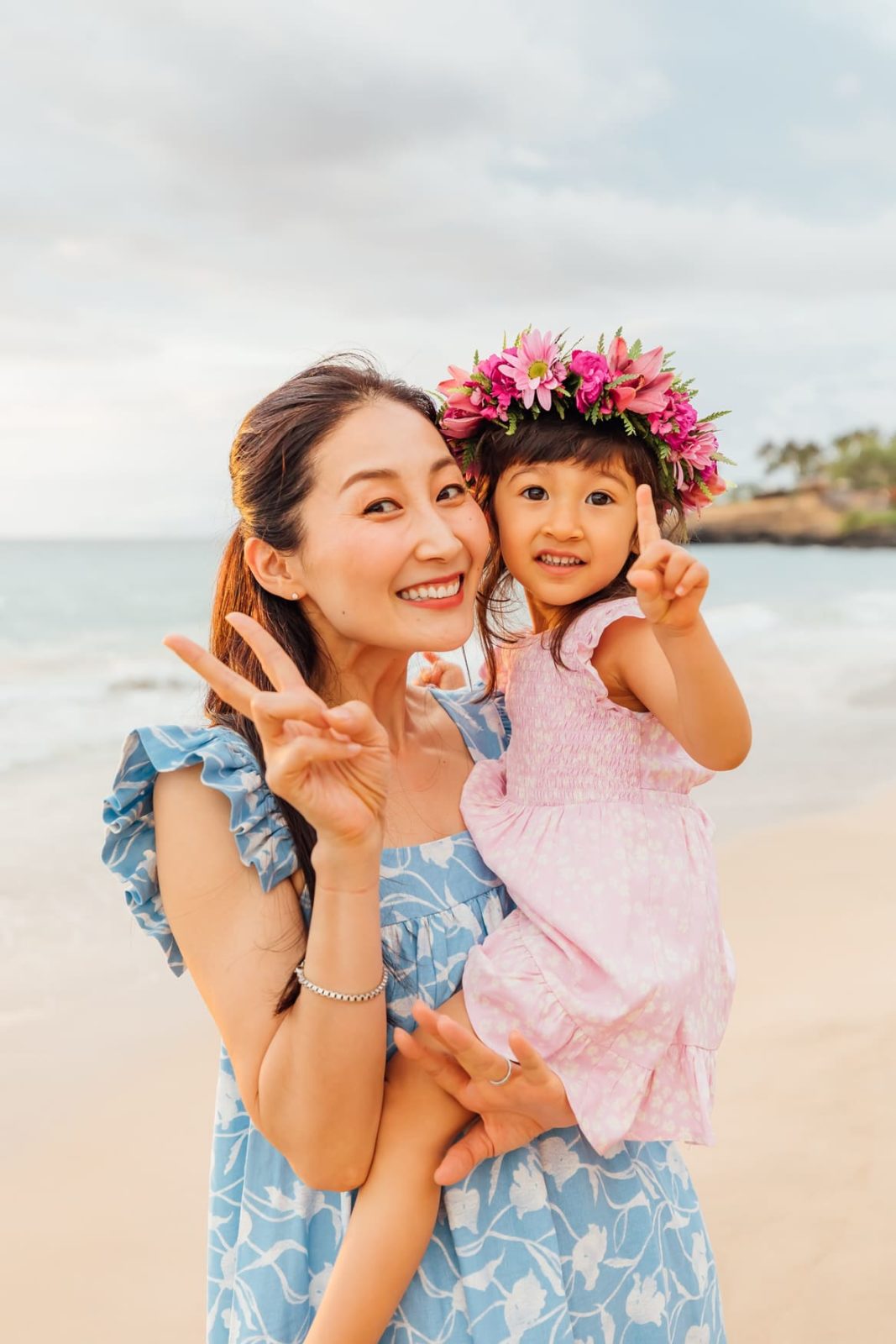 Family beach photo outfits - What to Wear - Hawaii Photographer | Wilde